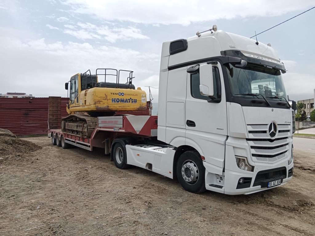 GEBZE-BAK&Uuml;  İŞ  MAKİNASI  TAŞIMASI